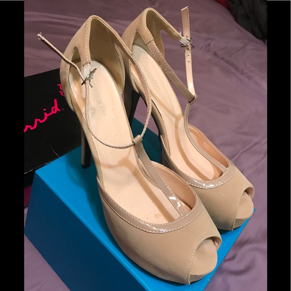 Torrid beige peep toe heels size 10